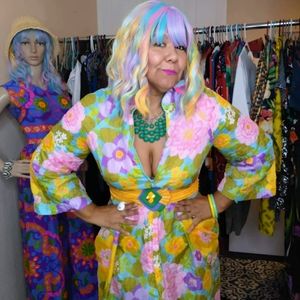 Meet your Posher, Shahama